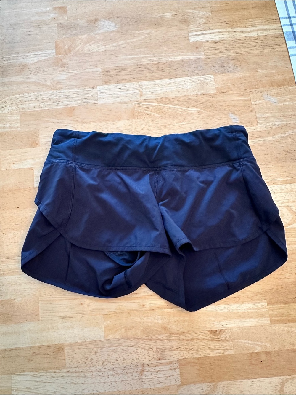 Lululemon speed up shorts size 6
